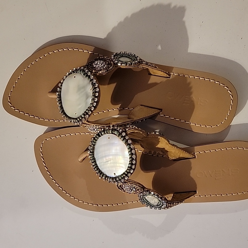 Skemo sandals